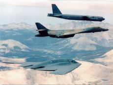 Click image for larger version

Name:	B-1B_B-2_and_B-52.jpg
Views:	1
Size:	7.7 КБ
ID:	3329787