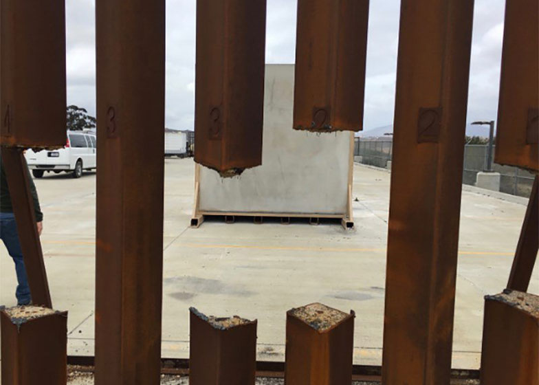 Click image for larger version

Name:	donald-trump-steel-slat-barrier-mexican-border-wall-hero.jpg
Views:	1
Size:	57.9 КБ
ID:	3432442